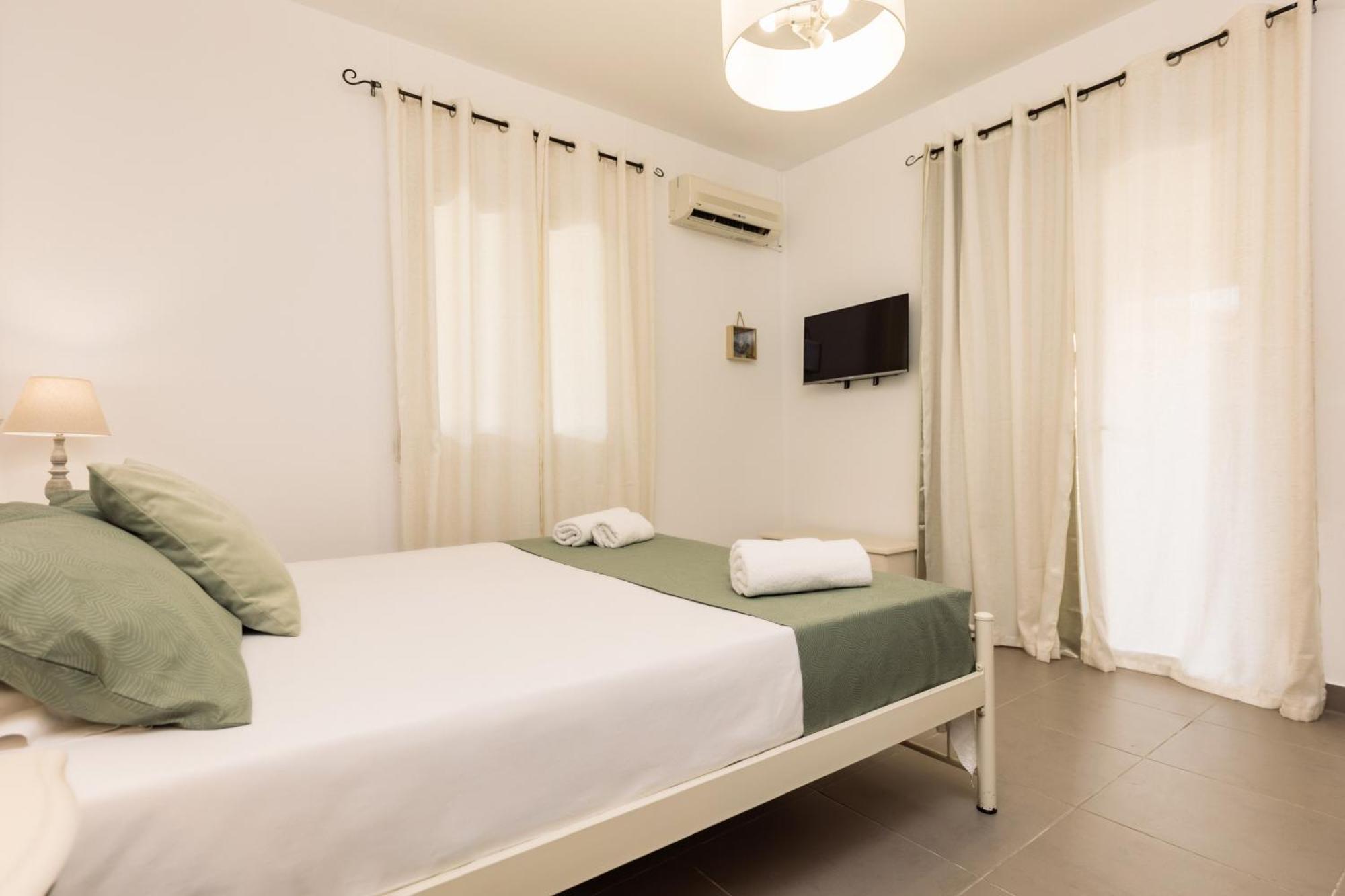 Pretty Spiti Holiday Retreat Laganas Room photo
